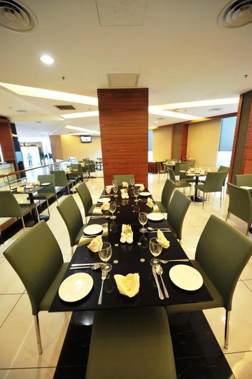 11@Century Hotel Johor Bahru Extérieur photo