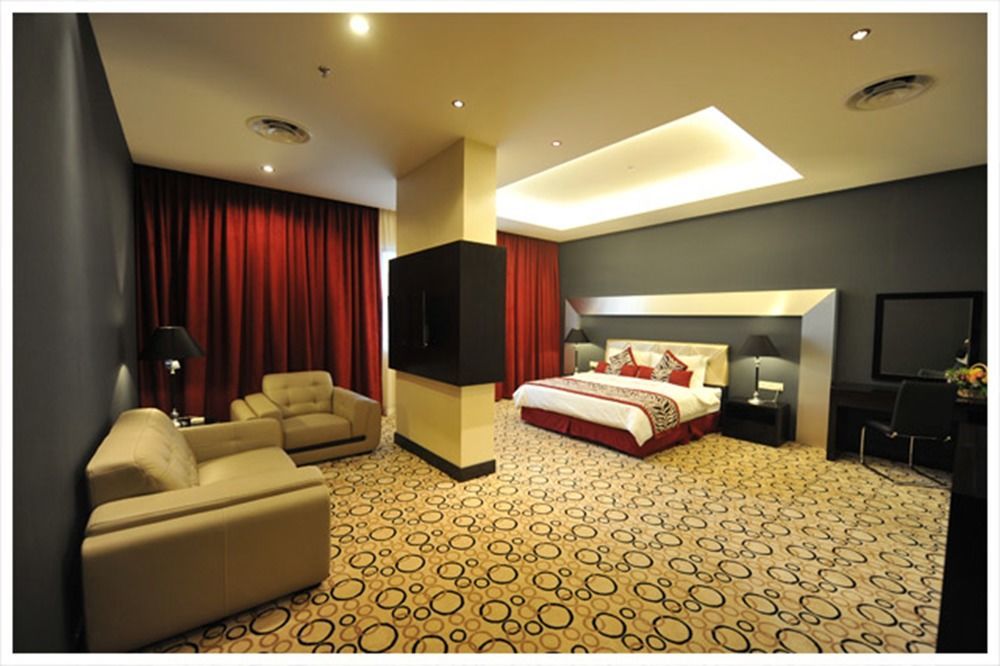 11@Century Hotel Johor Bahru Extérieur photo