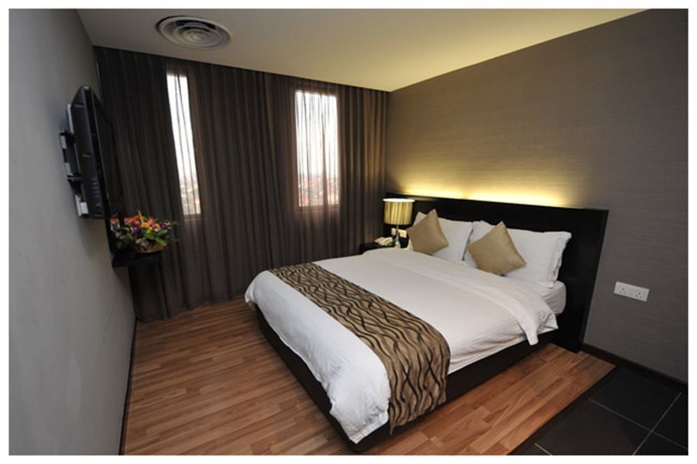 11@Century Hotel Johor Bahru Extérieur photo